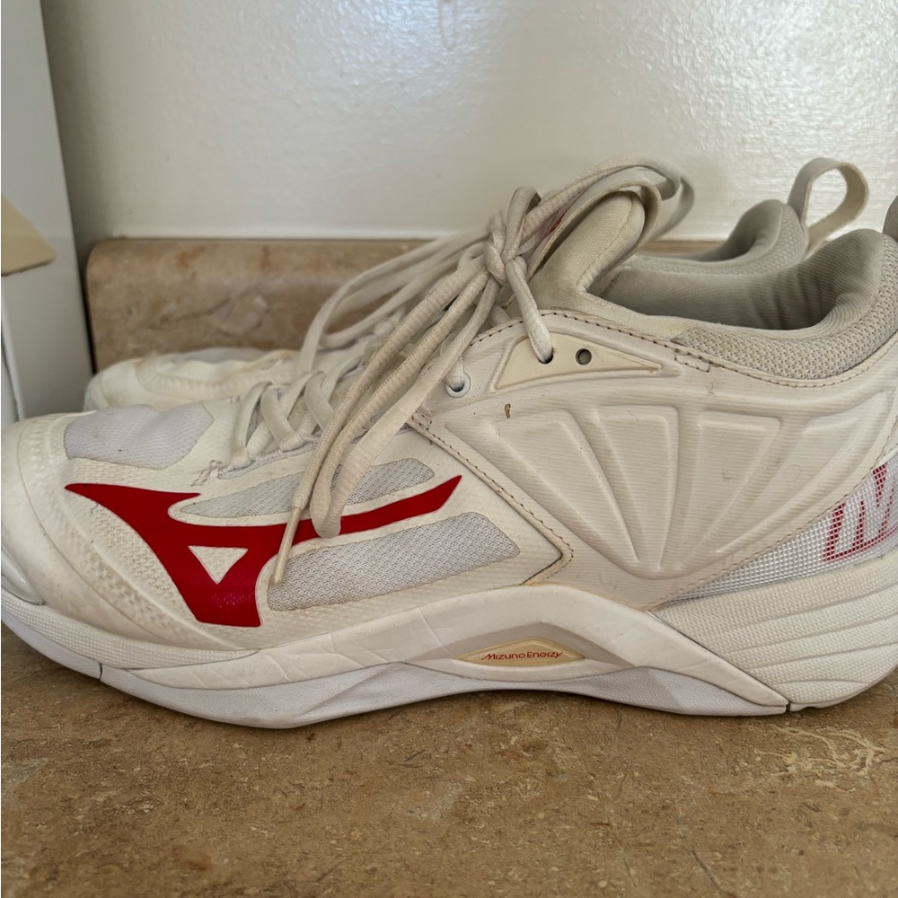 Mizuno volleyball shoes